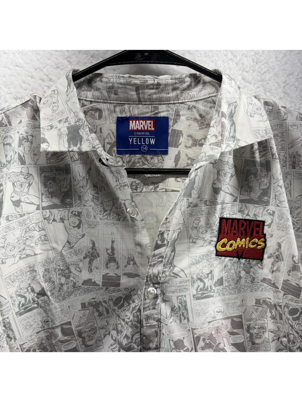 Marvel AOP Comic White Button Up Shirt Mens Small Yellow